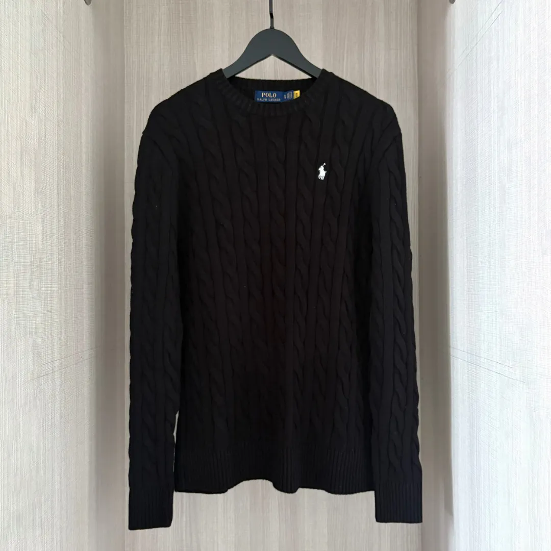 P200 💰 RALPH LAUREN twelve colors classic small label embroidered round neck long-sleeved knitted sweater top Twelve colors Colors: white, black (white label), gray (white label), pink, red, khaki, apricot, navy (red label), coffee, black (red label), navy (white label), gray (navy label), apricot Size: S M L XL Material: cotton Weight: 650g